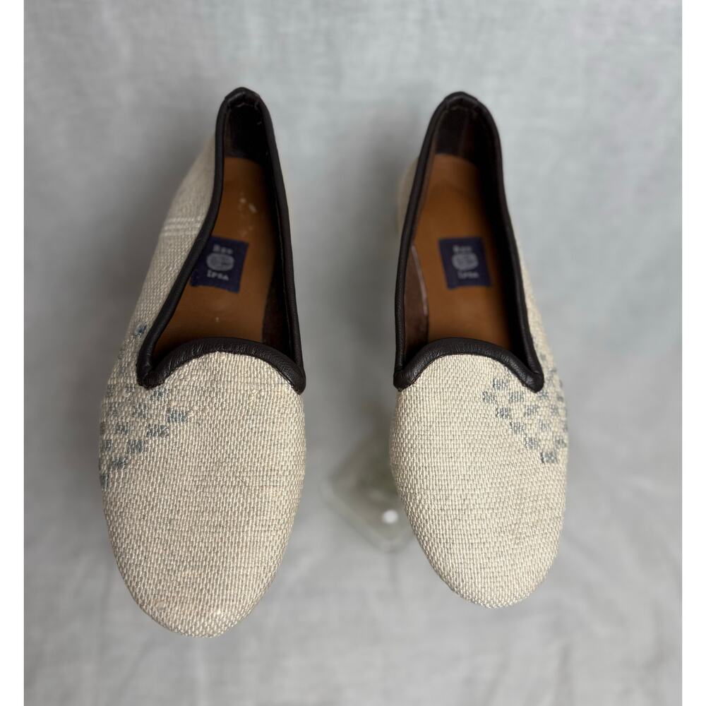 Women’s Res Ipsa Kilim Loafers Handcrafted Vintage Textile Shoes
Size 9
NWOT